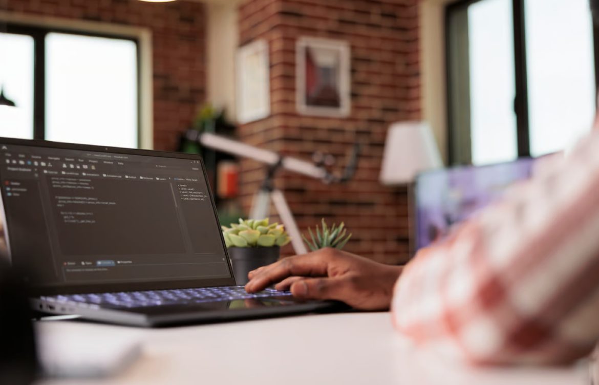 JavaScript vs Python: Which One Should You Learn?